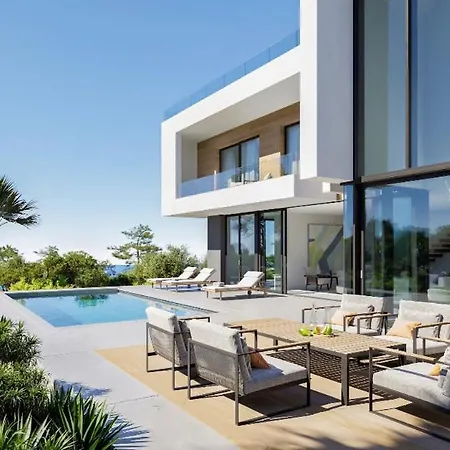 Вилла Aiva 4 Bedrooms Lux Kharcha